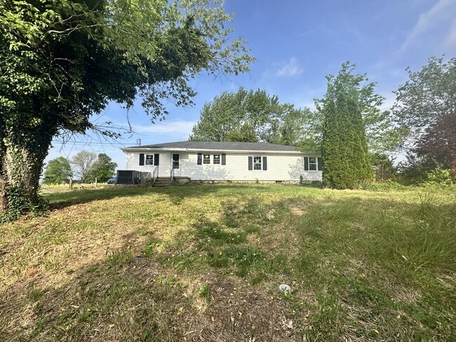 Photo - 13958 Bainbridge Rd