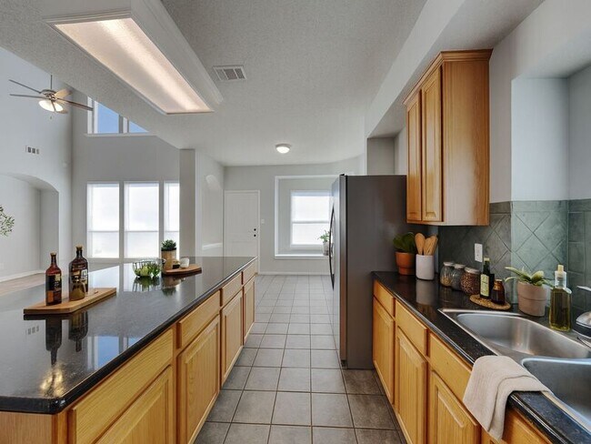 Photo - 736 Mulberry Ln