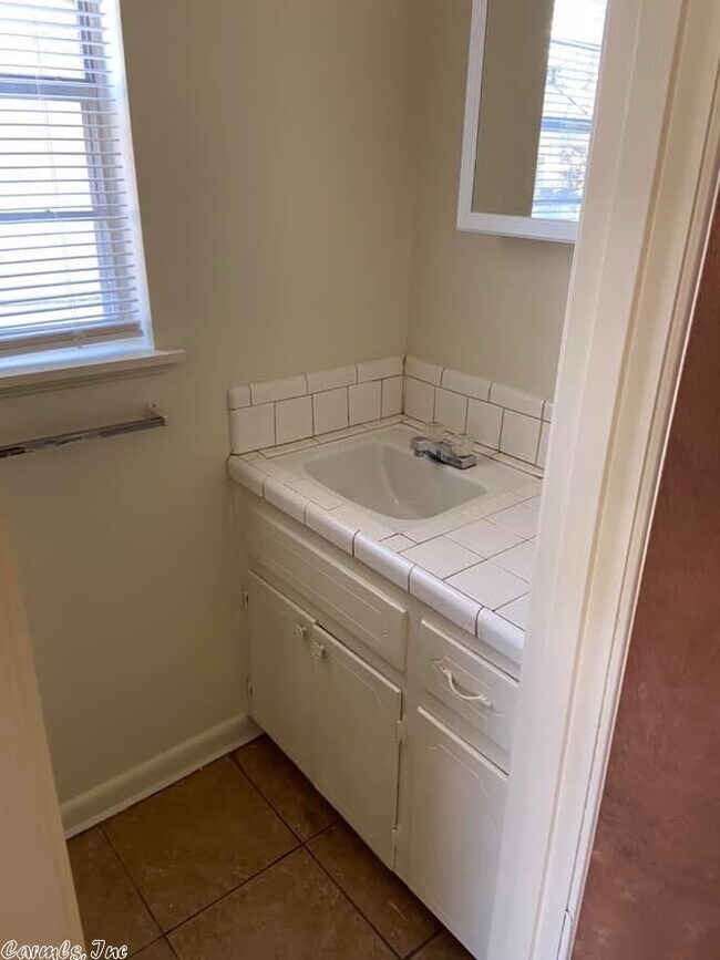 Photo - 13 Rosemunn Dr