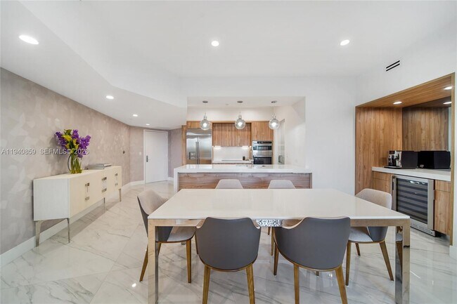 Photo - 400 Alton Rd Unidad 409