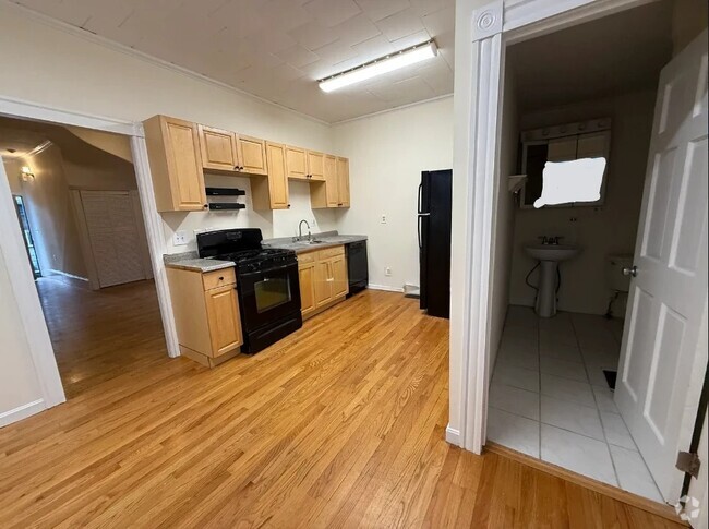 Building Photo - 352 Norfolk St Rental