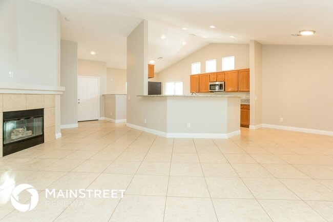 Photo - 2019 W El Campo Grande Ave