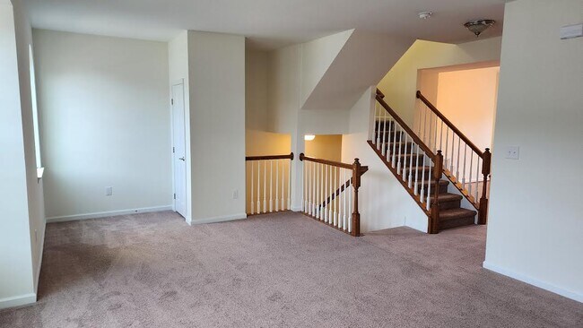 Sala de estar formal - 425 Scarecrow Ct
