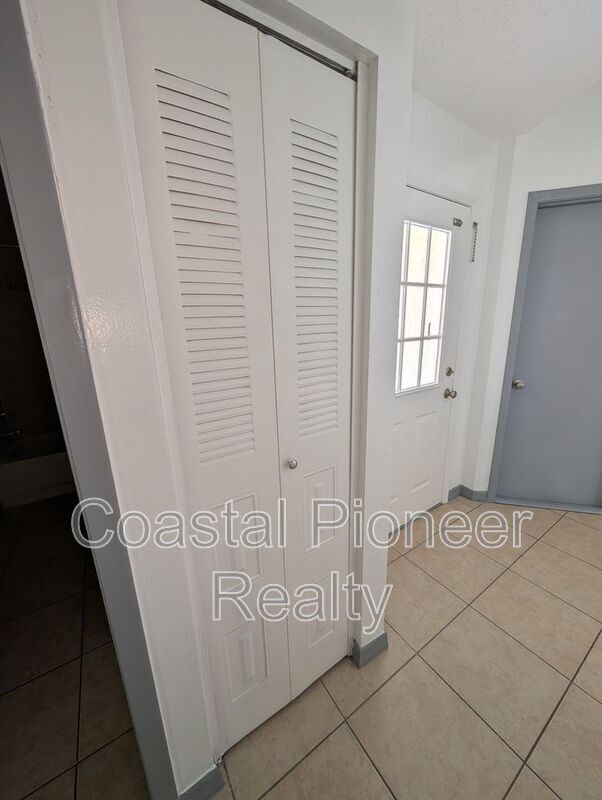 Photo - 1331 Coolridge Dr