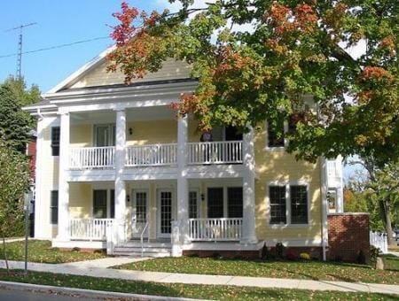 Photo - The Manor - 302 N. Washington