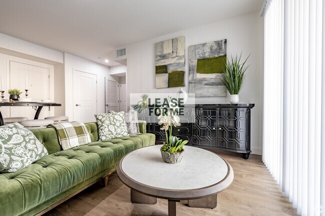 Photo - 14526 Kittridge St Unit 432