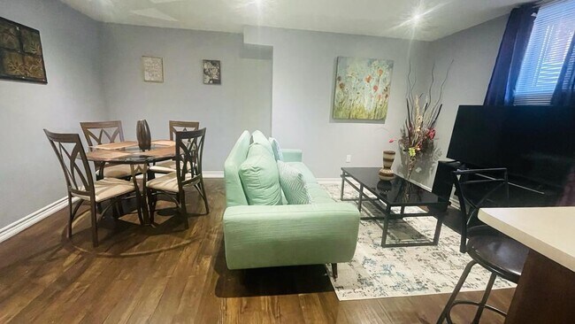 Photo - 53 Pappain Cres