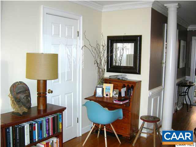 Photo - 144 Hessian Hills Cir Unidad 1