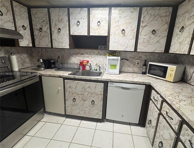 Photo - 5050 NW 7th St Unidad 501