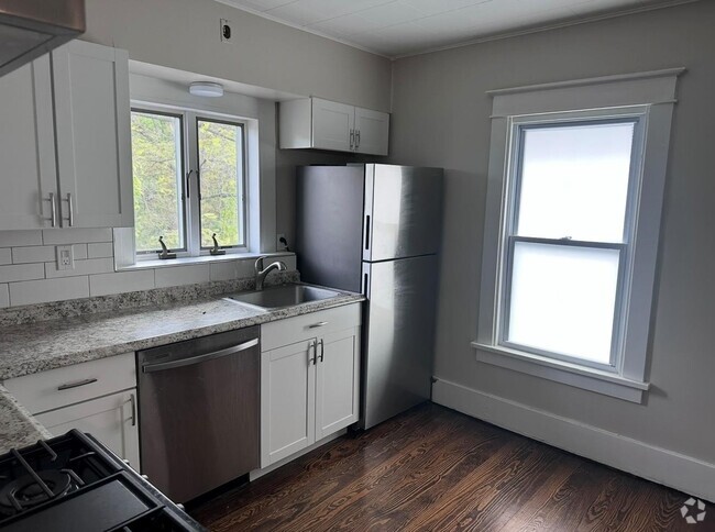 Building Photo - 118 Linderman Ave Unit 2B Rental