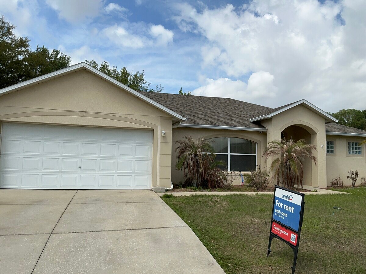Photo - 635 Cherry Laurel St