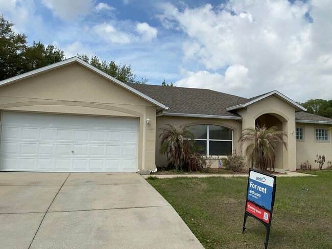 Building Photo - 635 Cherry Laurel St