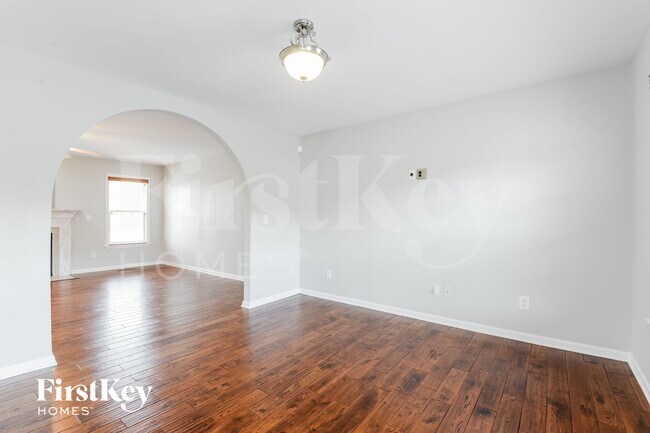 6698 Knob Hill Ct