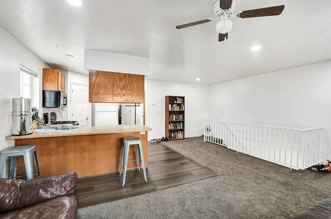 Photo - 2114 Dakota Ave