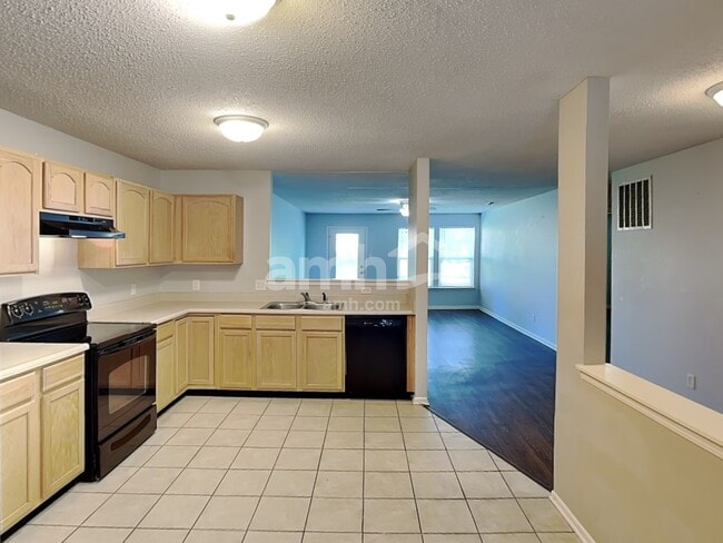 Photo - 1316 Clove Ct