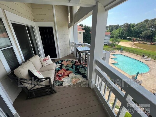 Photo - 17919 Kings Point Dr