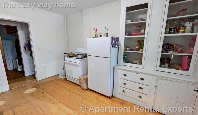 Photo - 14 Centre St Unidad #D