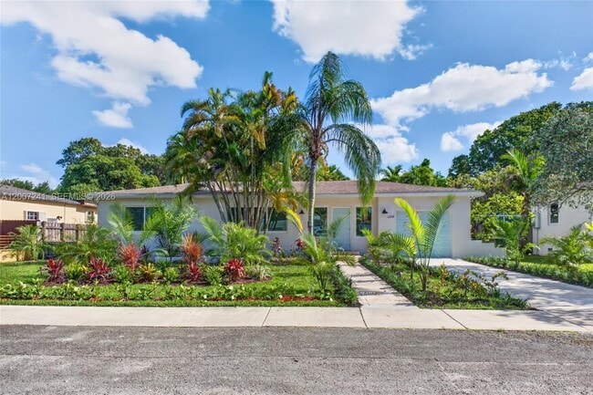 Photo - 1250 NE 133rd St