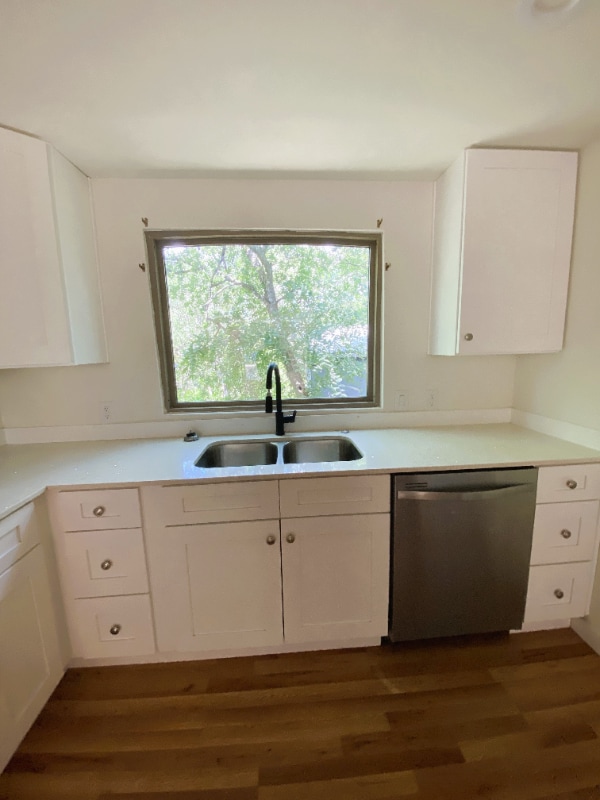 Photo - 201 Harmons Way