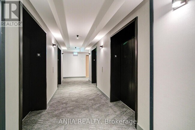 Photo - 35 Parliament St Unité 1812