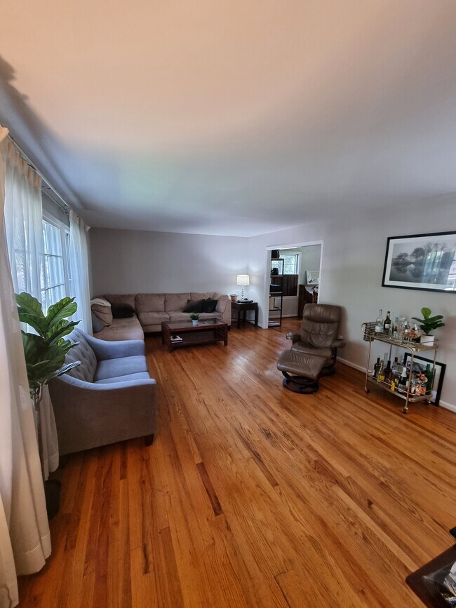 Photo - 6205 Quebec Pl