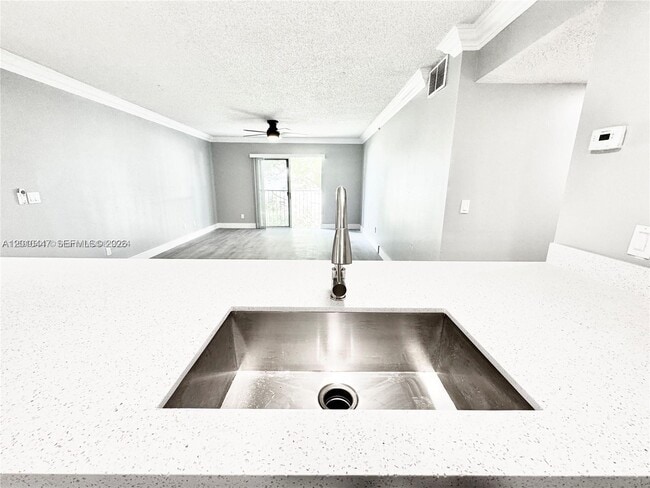 Photo - 9907 Westwood Dr Unit 24-2