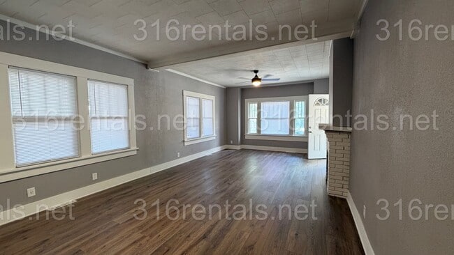 Photo - 514 W 4th Ave