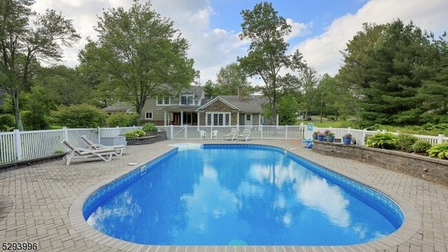 Photo - 158 Mountainview Rd