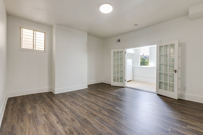 Photo - 705 Brownsville Rd Unidad 2nd Floor Front