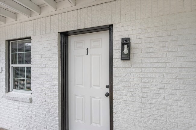 Photo - 7614 Grahamcrest Dr Unit 1