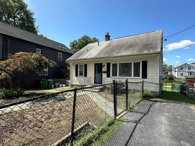 Photo - 20 Blackburn Ave