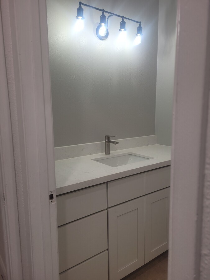 Photo - 2557 Felinda Way