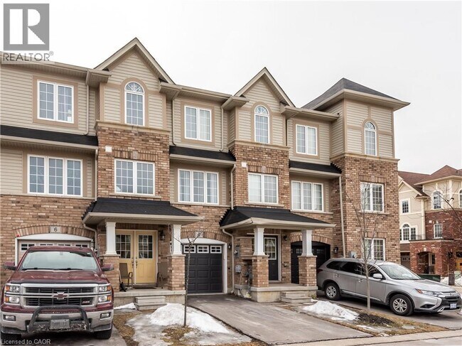 Photo - 4 Mayland Trl