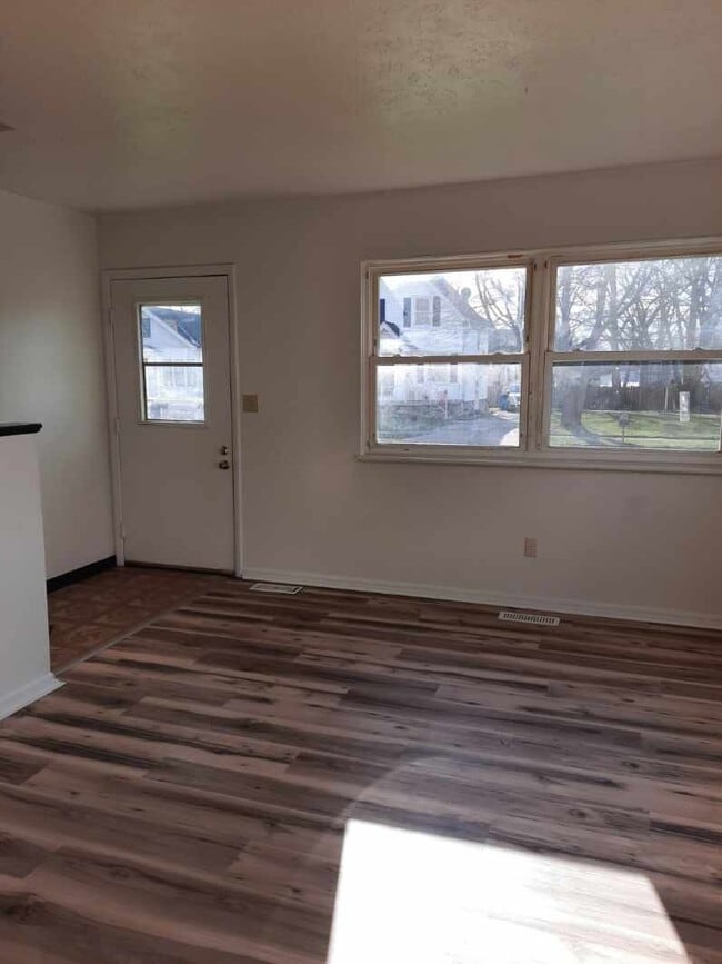1331 Lakeview Ave Unit 1329 Lakeview Ave