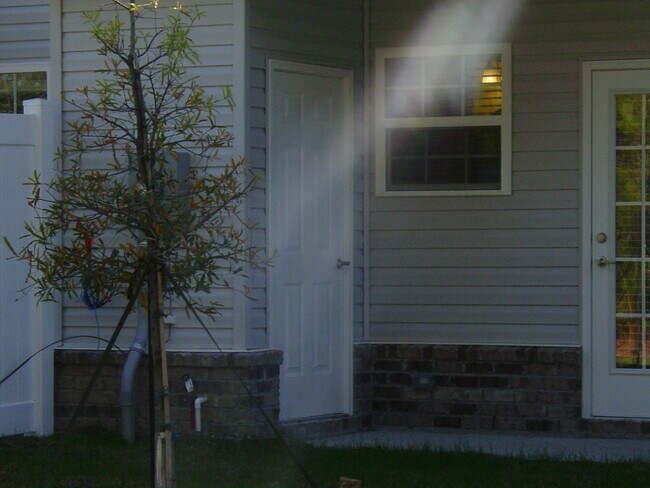 Photo - 104 Ventura Pl