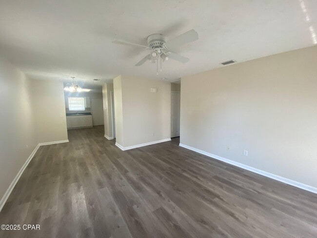 Photo - 711 N 9th St