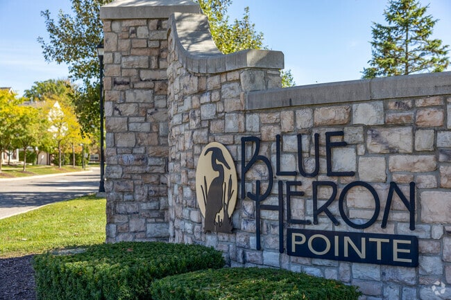 Blue Heron Pointe - Blue Heron Pointe