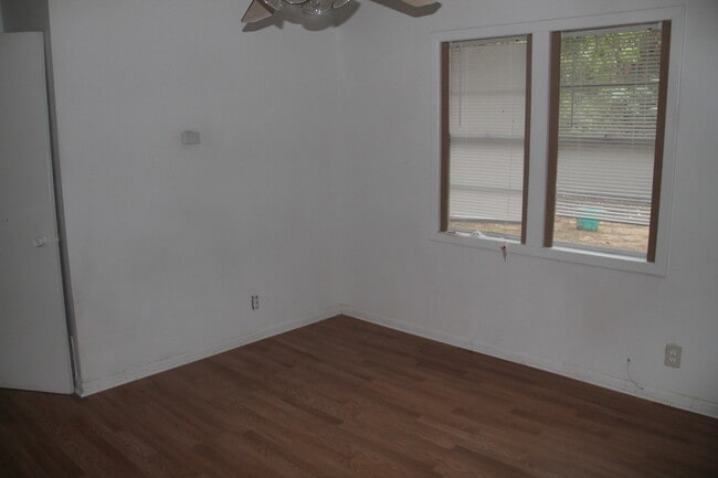 Photo - 414 Ruth St