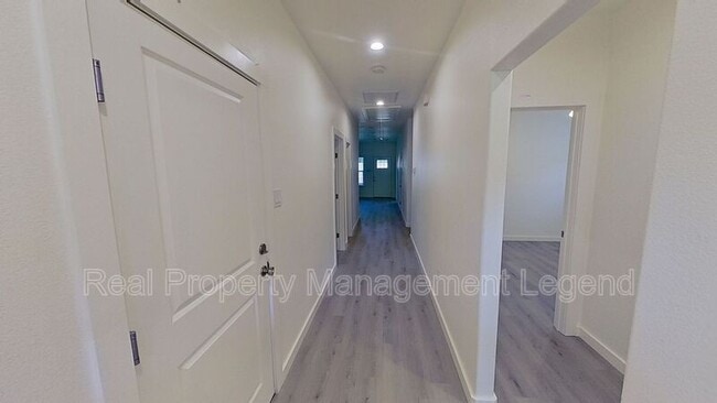 Photo - 1009 Dubois St