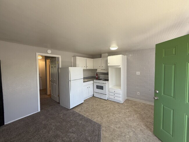 Photo - Fantastic downtown location! 1bd/1ba! Unit 10