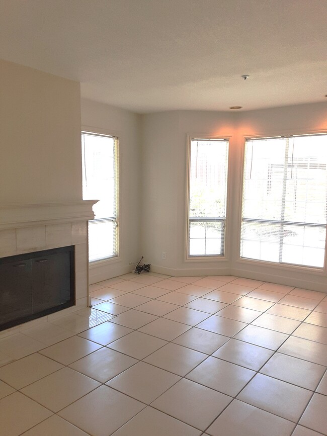 Photo - 30 Palm Ave Townhome