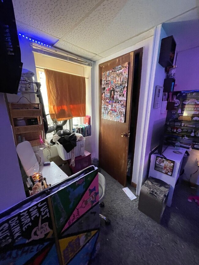 1018 Pine St Unit 4