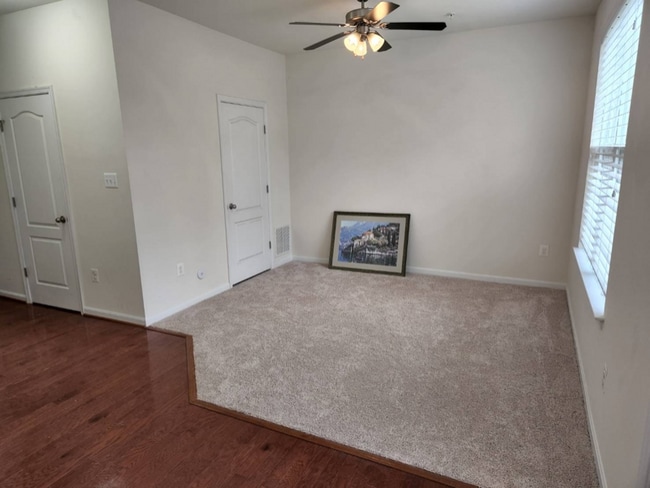 Photo - 220 Ironwood Manor Dr