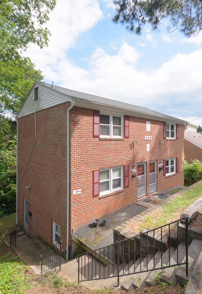 206 Montebello Cir Unit A