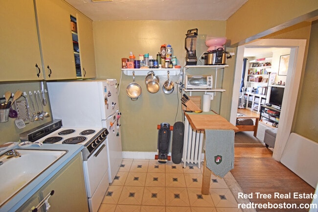 Photo - 503 Beacon St Unit 8