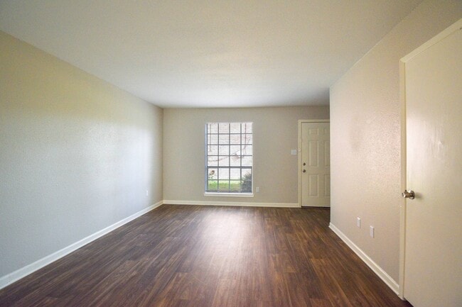 Serenity Luxury Townhomes Interior - X-Serenity Luxury Townhomes