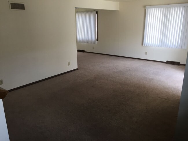 Green Meadows Apartments-Fond du Lac