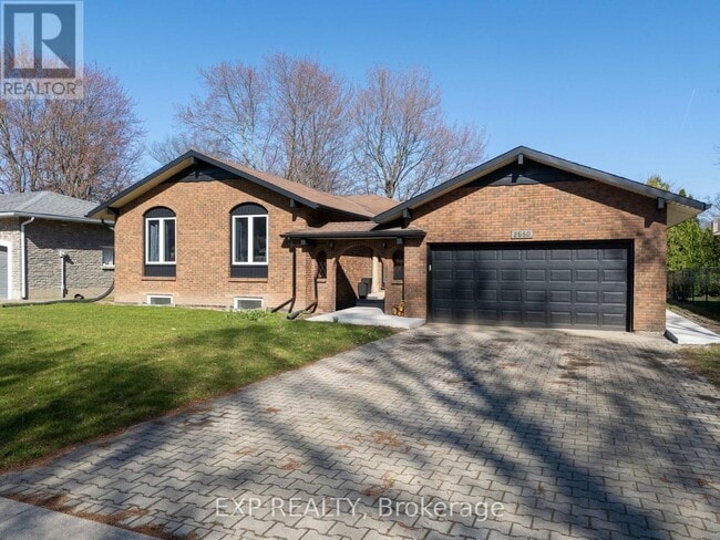 Photo - 2580 Noella Crescent