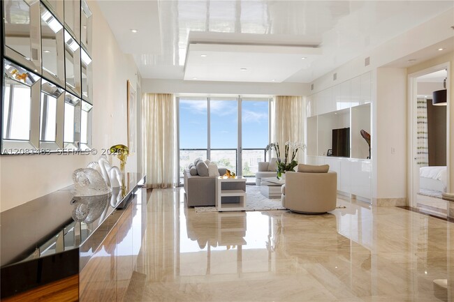 Building Photo - 9705 Collins Ave Unit 1403N