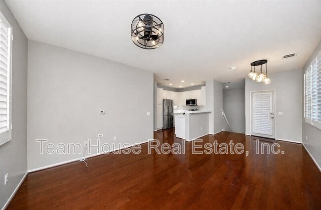 Photo - 27274 Arbor Pl